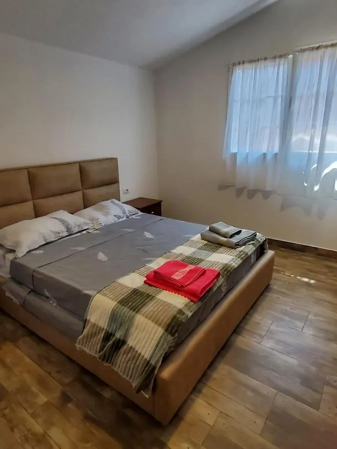 Sirena Agroturizem Vila Golem  0*, Golem (Tirana)